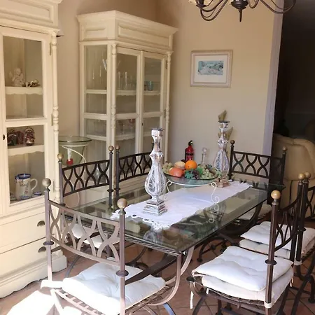 Adosado Puerto Marina Vakantiehuis